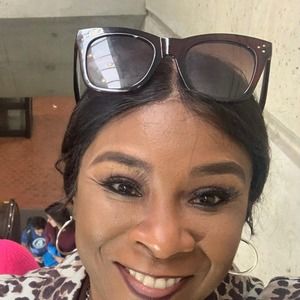 Meet your Posher, Carla